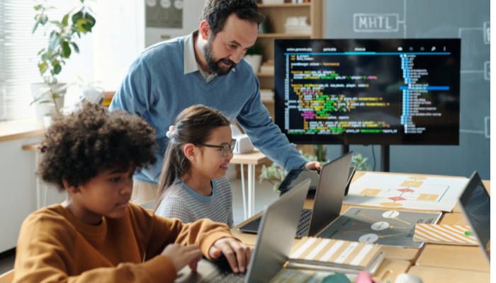 How Does an LMS Work?