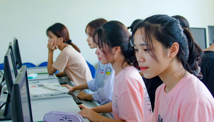 How to Improve Employee Engagement Through Training